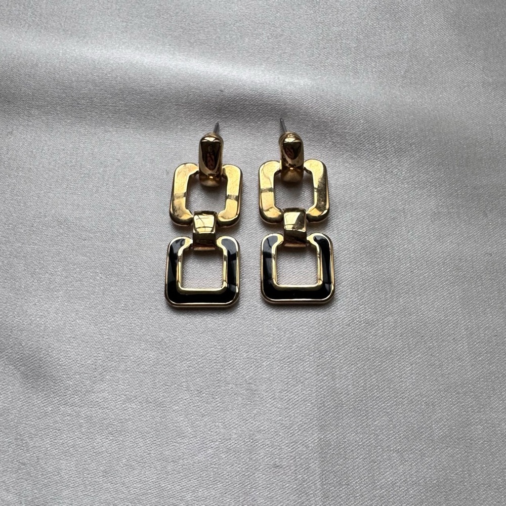 VTG • Monet Drop Earrings
